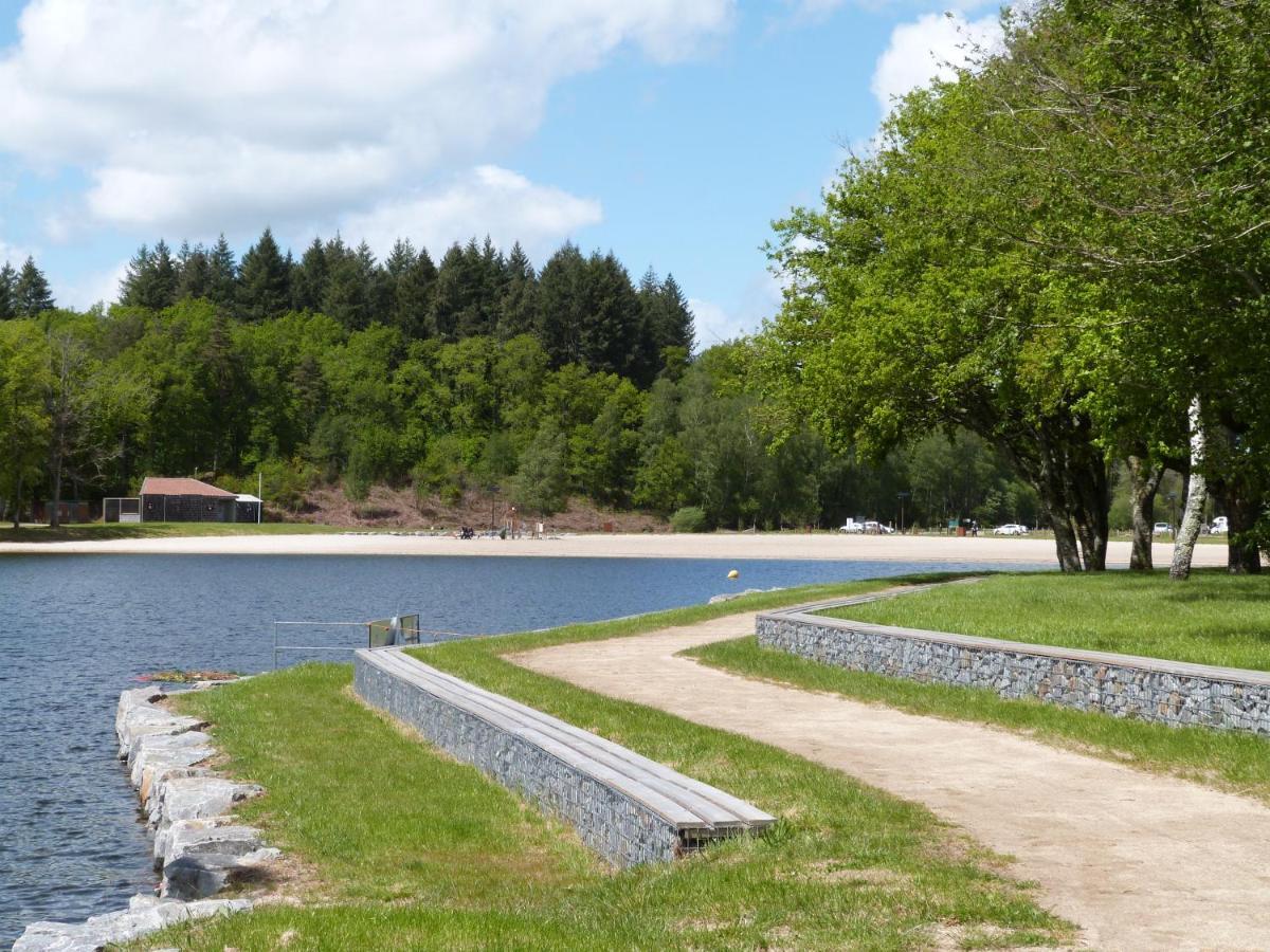 Domaine Des Hameaux Du Lac - Bg Saint-Pardoux-lʼOrtigier Exterior foto